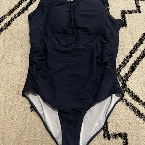 Woman’s xxl Navy One Piece Swimsuit - Bloomchic